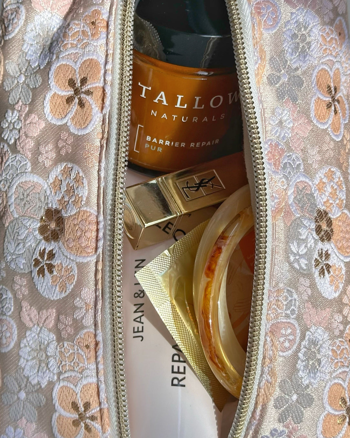 Momo Pouch